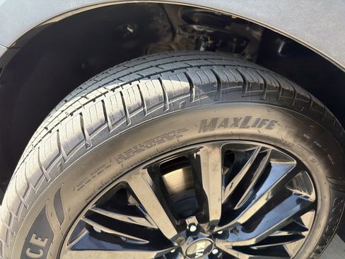 Used 2020 Kia Telluride SX w/ Towing Package image 5