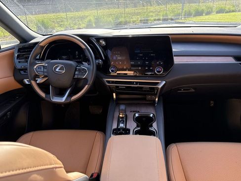 Used 2025 Lexus RX 350 Premium w/ Accessory Package (Z1) image 19