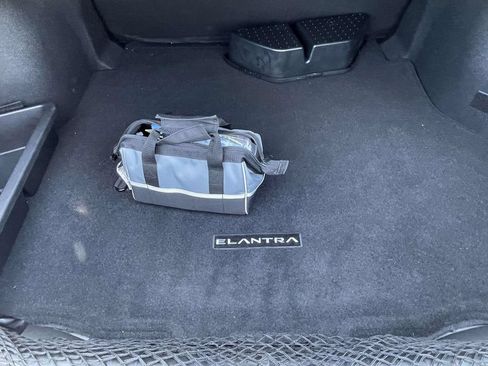 Certified 2025 Hyundai Elantra Sport FWD image 12