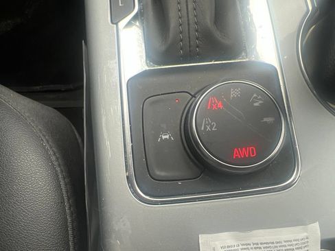 Used 2024 Chevrolet Blazer LT w/ Sound & Technology Package AWD/4WD image 22