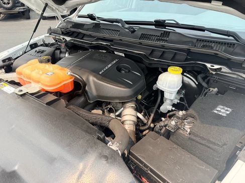 Used 2019 RAM 1500 Tradesman w/ SXT Plus Group AWD/4WD image 38