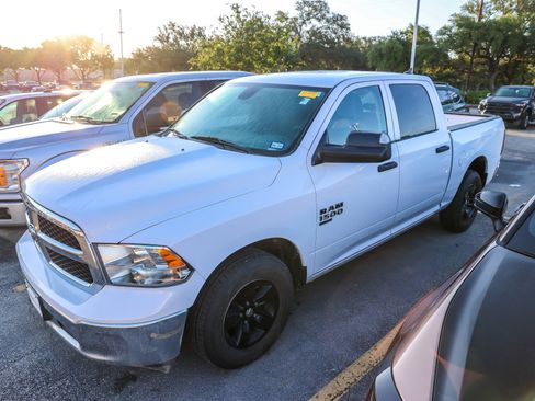 Used 2023 RAM 1500 Classic SLT w/ Trailer & Traction Group RWD image 3