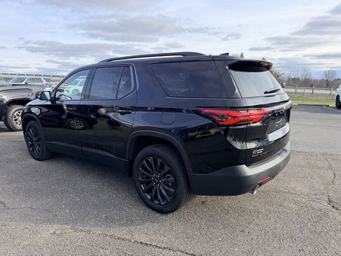Used 2023 Chevrolet Traverse RS image 4