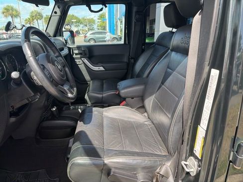 Used 2012 Jeep Wrangler Unlimited Sahara w/ Connectivity Group image 6