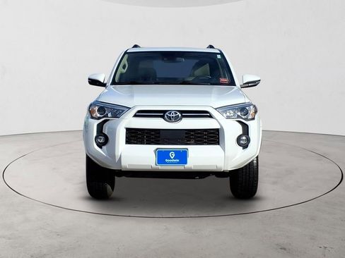 Used 2022 Toyota 4Runner SR5 Premium w/ Moonroof Package image 2