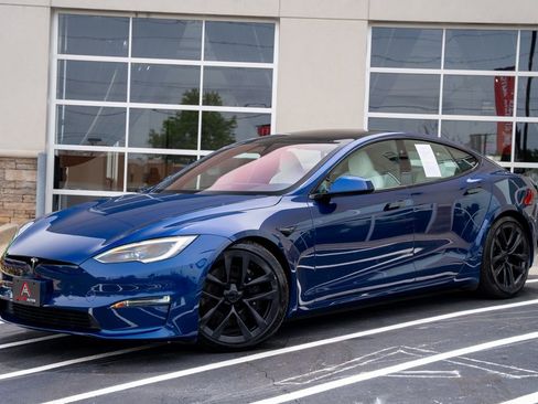 Used 2023 Tesla Model S Standard Range AWD/4WD image 2
