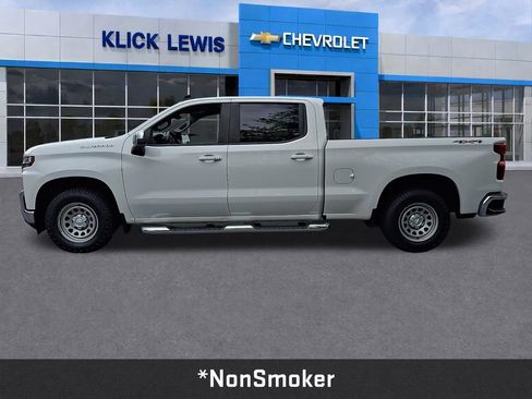 Used 2019 Chevrolet Silverado 1500 LT w/ Convenience Package AWD/4WD image 4