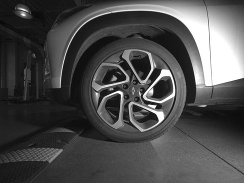 Certified 2024 Chevrolet Trax RS w/ Sunroof Package FWD image 6