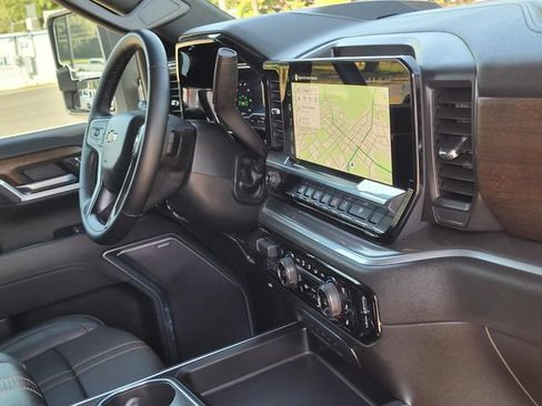 Used 2025 Chevrolet Silverado 3500 High Country w/ Technology Package AWD/4WD image 11