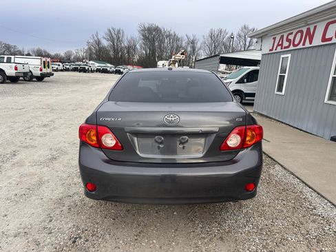 Used 2010 Toyota Corolla image 6