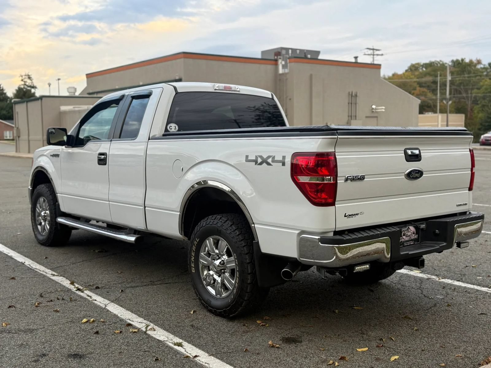 Used 2012 Ford F150 XLT w/ XLT Chrome Pkg AWD/4WD image 8