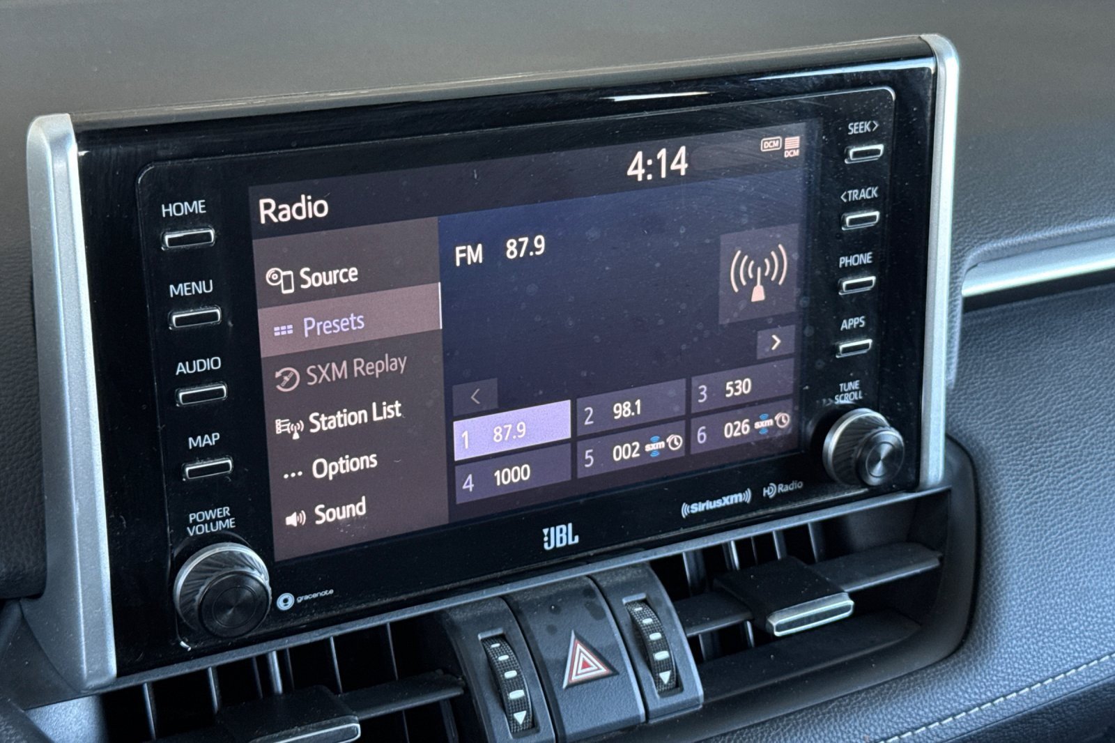 Certified 2020 Toyota RAV4 XLE Premium AWD/4WD image 17