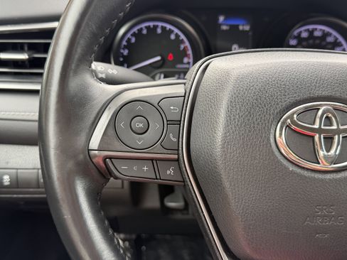 Used 2023 Toyota Camry SE FWD image 16
