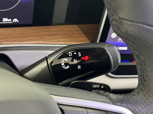 New 2026 Volkswagen Tiguan SEL R-Line AWD/4WD image 21