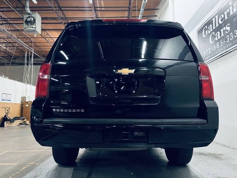 Used 2018 Chevrolet Suburban LT AWD/4WD image 6