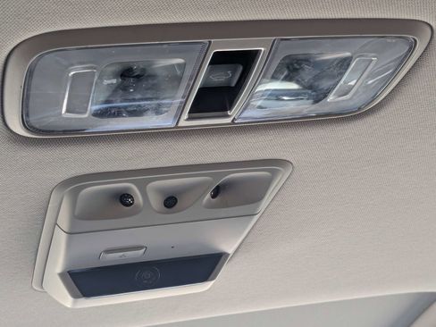 Used 2023 Kia Carnival SX Prestige FWD image 24