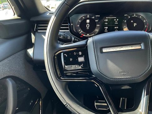 Used 2025 Land Rover Range Rover Sport Dynamic SE image 11