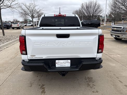 Used 2024 Chevrolet Colorado Z71 w/ Z71 Convenience Package 2 image 6