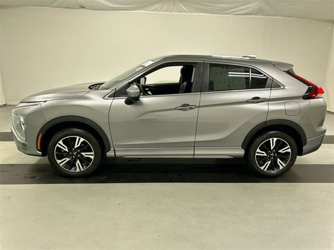 Used 2024 Mitsubishi Eclipse Cross SEL image 6