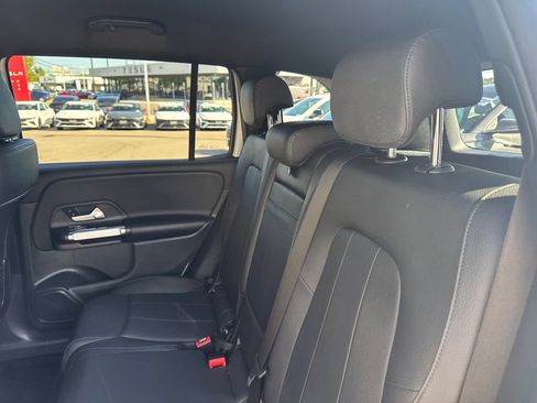 Used 2024 Mercedes-Benz GLB 250 image 27