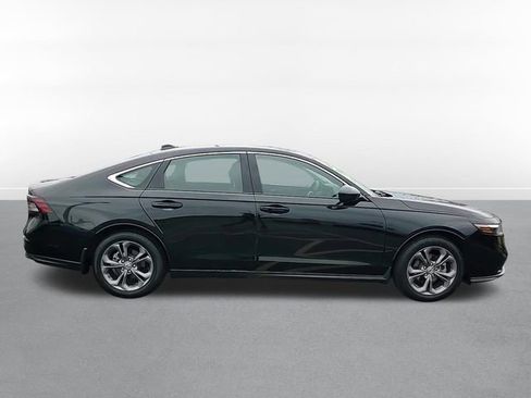 Used 2024 Honda Accord EX image 4