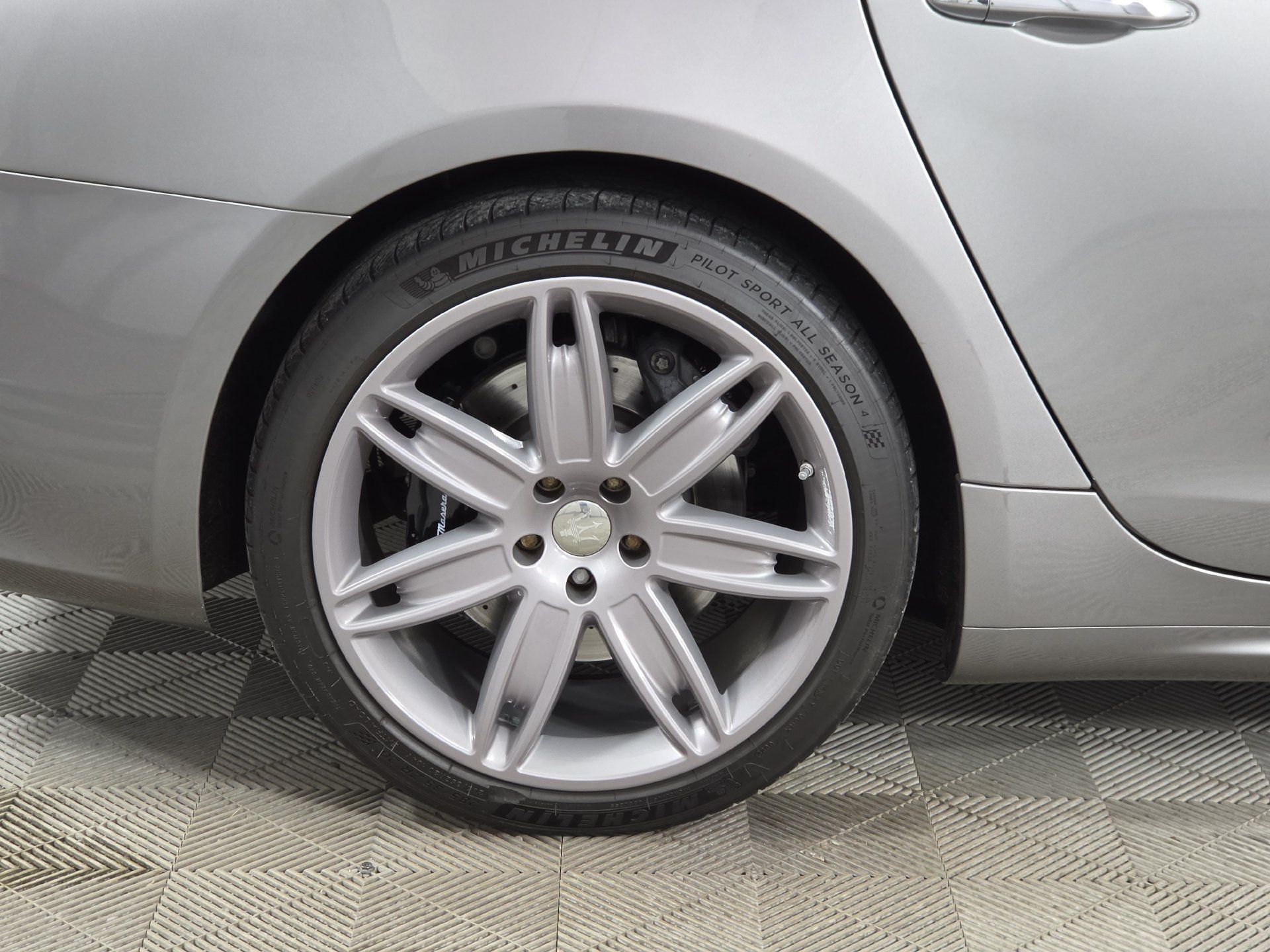 Used 2017 Maserati Quattroporte S GranLusso RWD image 45
