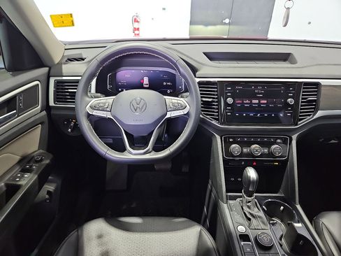 Certified 2023 Volkswagen Atlas SE AWD/4WD image 14