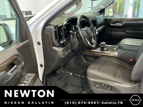 Used 2023 Chevrolet Silverado 1500 LT Trail Boss w/ Protection Package AWD/4WD image 18