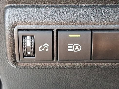 Certified 2023 Toyota Corolla LE image 24