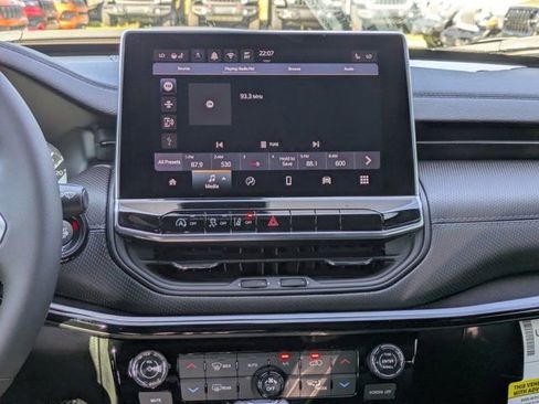 New 2026 Jeep Compass Latitude AWD/4WD image 16