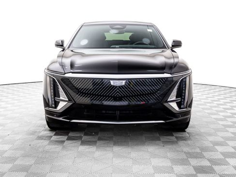 Certified 2025 Cadillac Lyriq Luxury w/ LPO, Floor Liner Package image 10