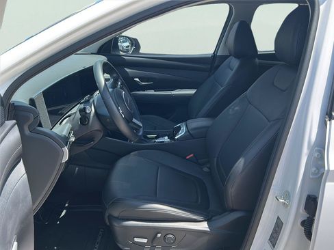 Used 2025 Hyundai Tucson SEL FWD image 7