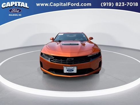 Used 2022 Chevrolet Camaro LT RWD image 3