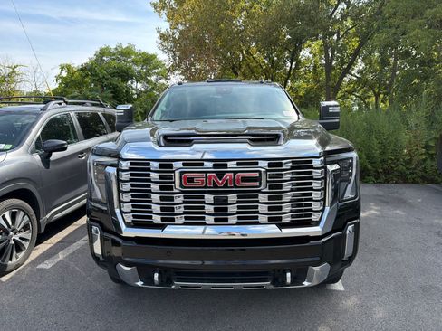 Used 2024 GMC Sierra 2500 Denali w/ Denali Reserve Package AWD/4WD image 33