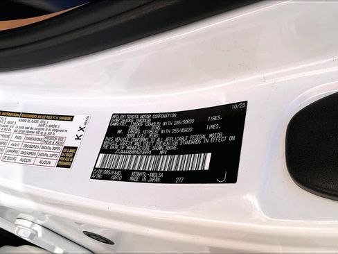 Used 2023 Lexus RZ 450e Premium image 35