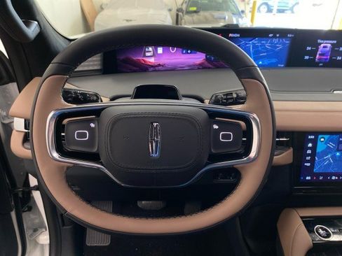 New 2025 Lincoln Navigator L Black Label image 23