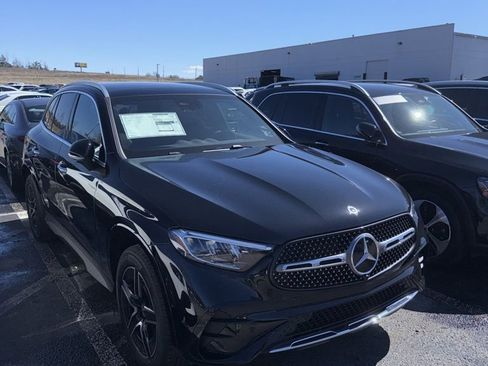New 2026 Mercedes-Benz GLC 300 image 2