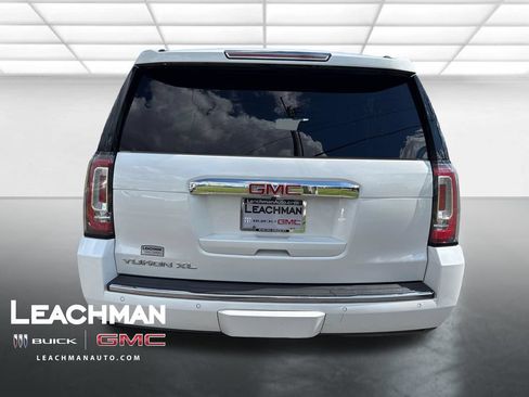 Used 2019 GMC Yukon XL Denali w/ Open Road Package AWD/4WD image 5