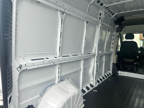 Used 2023 RAM ProMaster 1500 FWD image 14