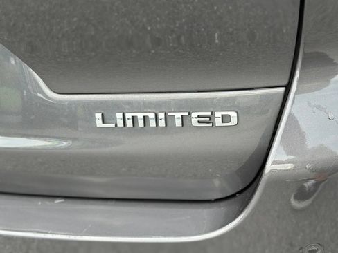 Used 2022 Jeep Grand Cherokee L Limited AWD/4WD image 49