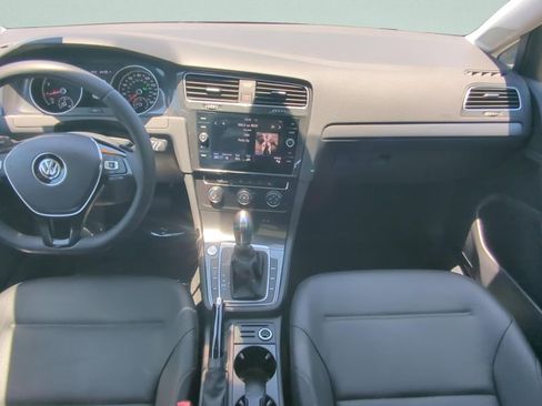 Used 2019 Volkswagen Golf SE FWD image 9
