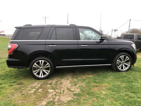 Used 2021 Ford Expedition Limited image 6