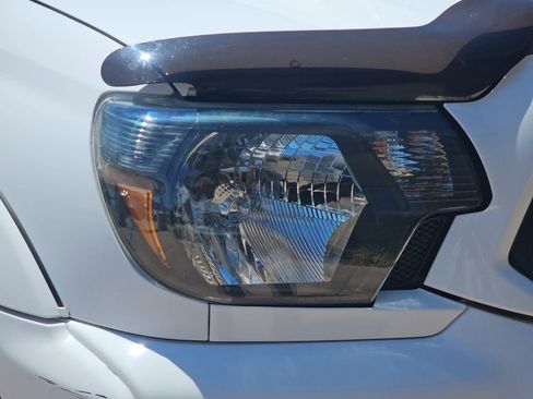 Used 2014 Toyota Tacoma 4x4 Double Cab w/ TRD Sport Package image 32