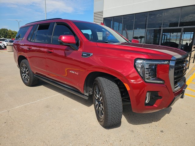 Used 2024 GMC Yukon AT4 w/ Technology Package AWD/4WD image 1