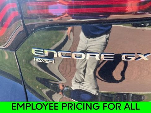 New 2025 Buick Encore GX Sport Touring image 10