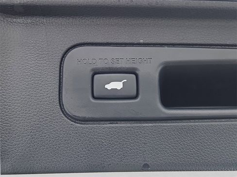 Used 2024 Honda Pilot Touring image 22