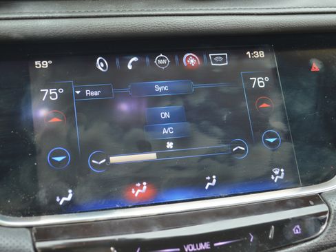 Used 2017 Cadillac XT5 Luxury w/ Driver Awareness Package image 20