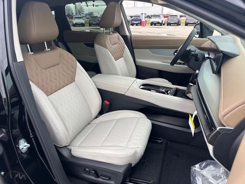 New 2026 Nissan Murano Platinum w/ Cargo Package AWD/4WD image 12