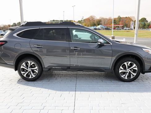Certified 2022 Subaru Outback Touring XT image 6