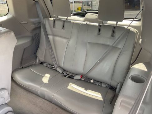 Used 2010 Toyota Highlander Limited AWD/4WD image 32